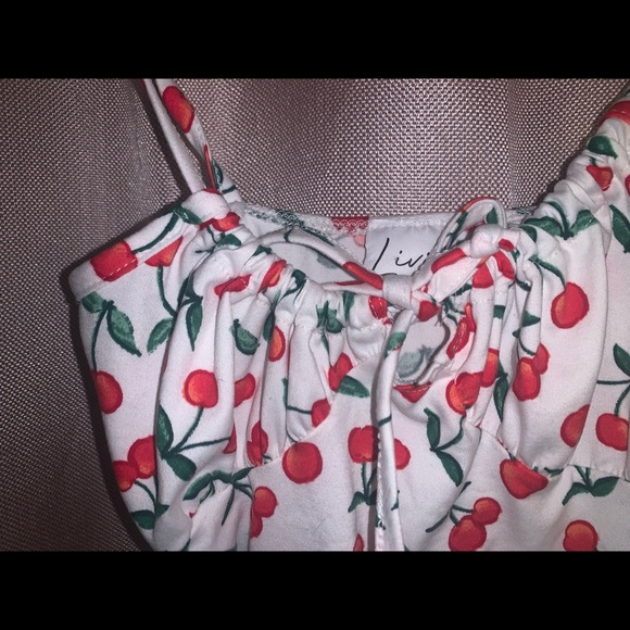 CHERRY CROP TOP 🍒 size x-small, brand new/perfect condition, adjustable tie. - Picture 3 of 4
